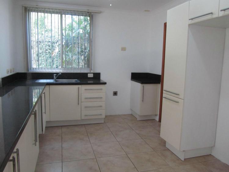 Foto Casa en Alquiler en Escazú, San José - U$D 1.600 - CAA12268 - BienesOnLine