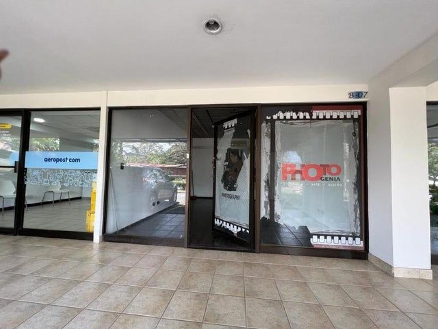 Foto Local en Alquiler en Santa Ana, San Jos - U$D 900 - LOA105480 - BienesOnLine