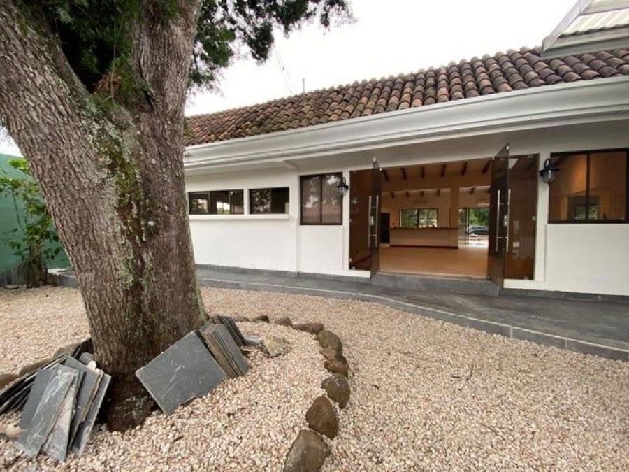 Foto Local en Venta en Santa Ana, San Jos - U$D 599.000 - LOV102752 - BienesOnLine