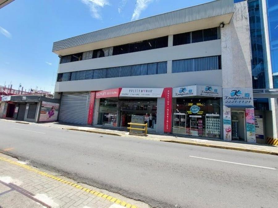 Se vende amplio edificio de 3 plantas para inversión en Carmen de San José 24-137