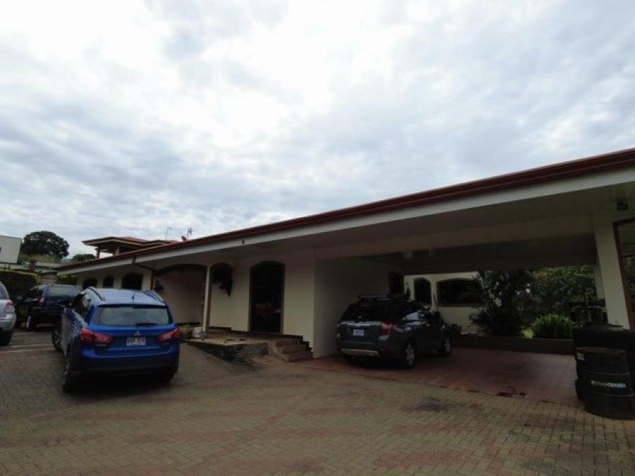 Foto Casa en Venta en San Antonio, Alajuela - U$D 500.000 - CAV101298 - BienesOnLine