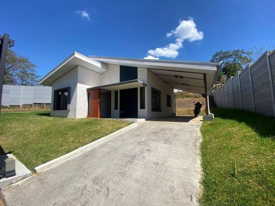 SE VENDE CASA EN  LA GARITA DE ALAJUELA PBR