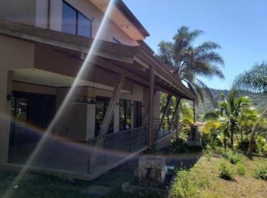 Foto Casa en Venta en Naranjo, Alajuela - U$D 588.291 - CAV102096 - BienesOnLine