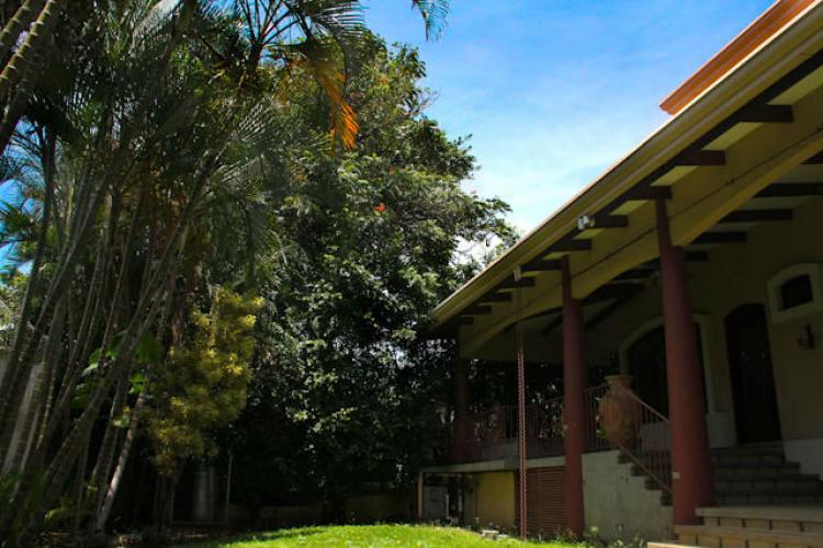 Foto Casa en Venta en Santa Ana, San José - U$D 675.000 - CAV11969 - BienesOnLine