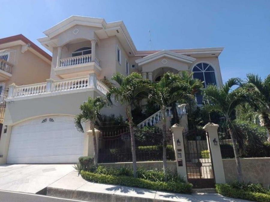 Foto Casa en Venta en Belén, Heredia - U$D 695.000 - CAV98472 - BienesOnLine