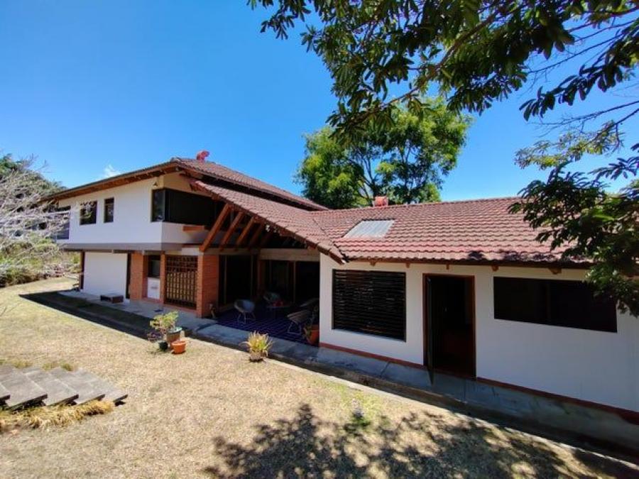 Foto Casa en Venta en Santo Tomás, Heredia - U$D 1.400.000 - CAV97349 - BienesOnLine