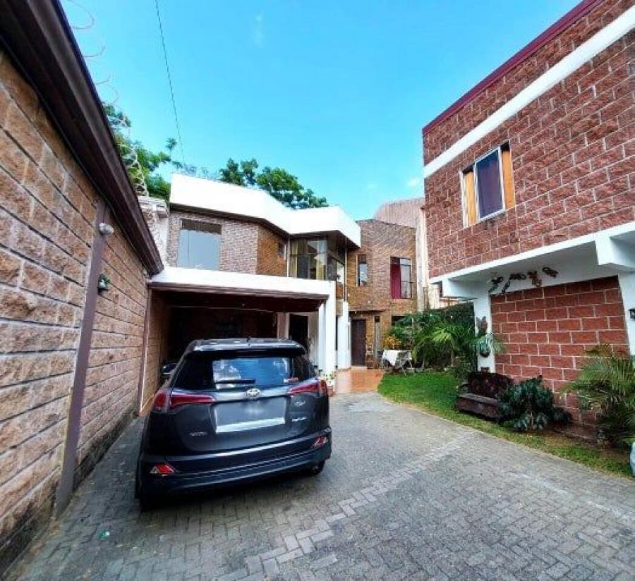 Foto Casa en Venta en Curridabat, San Jos - U$D 325.000 - CAV100621 - BienesOnLine