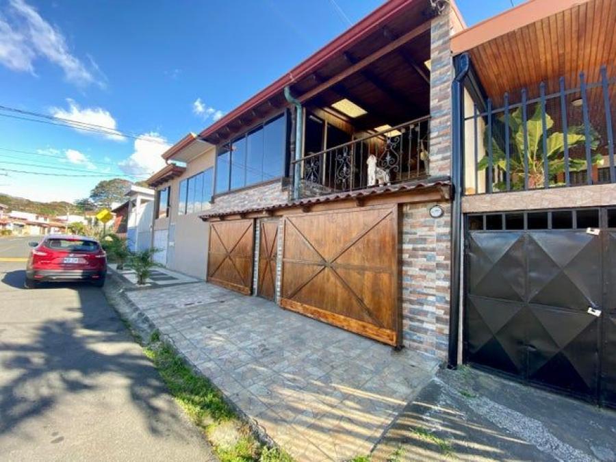 Foto Casa en Venta en Guadalupe, San Jos - U$D 228.000 - CAV103238 - BienesOnLine