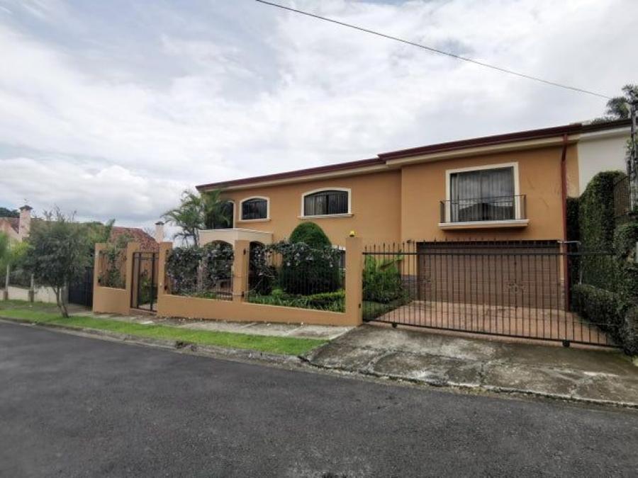 Foto Casa en Venta en Granadilla, Curridabat, San José - U$D 490.000 - CAV81803 - BienesOnLine