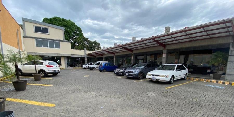 Se vende local comercial con 2 oficinas en San Rafael de Escazú 22-2547