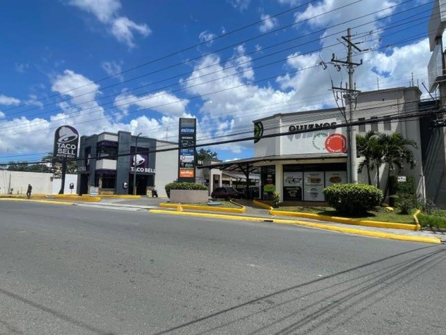 Se vende local dentro de centro comercial en Escazú Centro 25-136