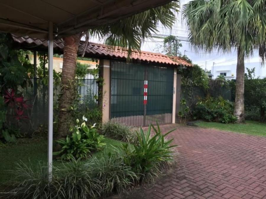 Foto Casa en Venta en Garita, Alajuela - U$D 385.000 - CAV101251 - BienesOnLine