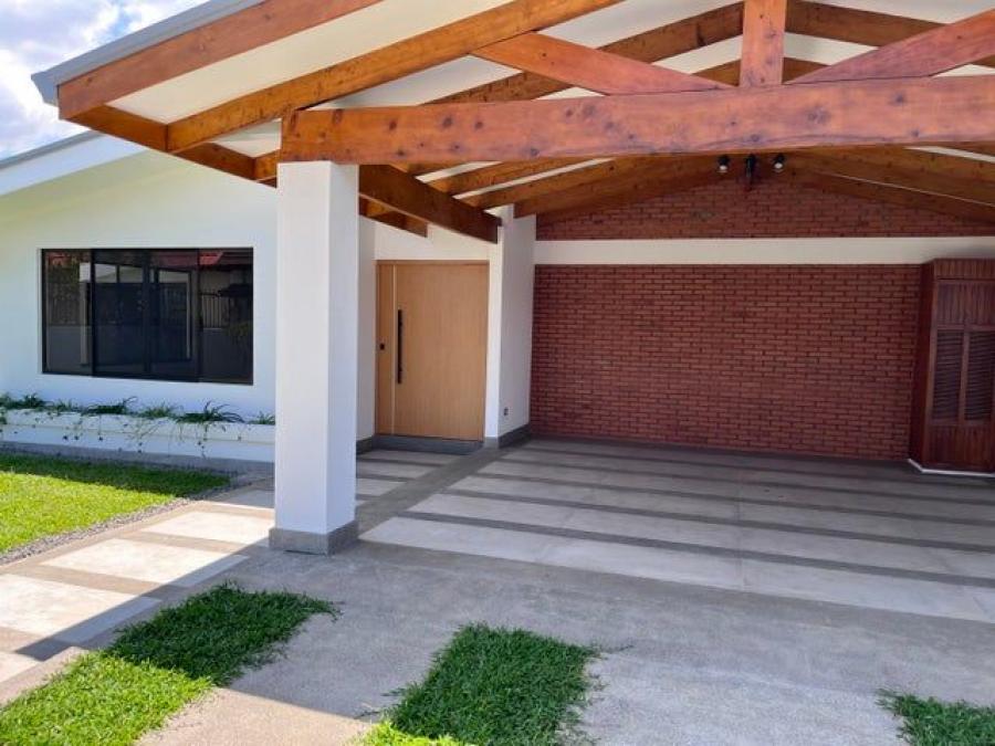 Foto Casa en Venta en Santa Ana, San Jos - U$D 499.000 - CAV103779 - BienesOnLine