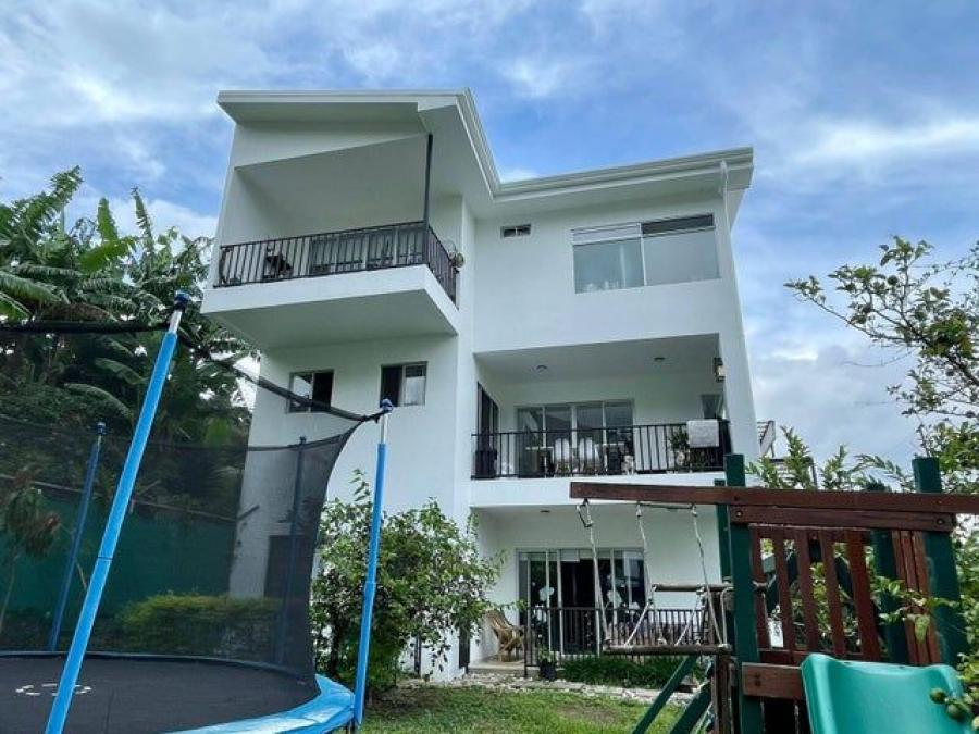 Foto Casa en Venta en Escazú, San José - U$D 350.000 - CAV107810 - BienesOnLine