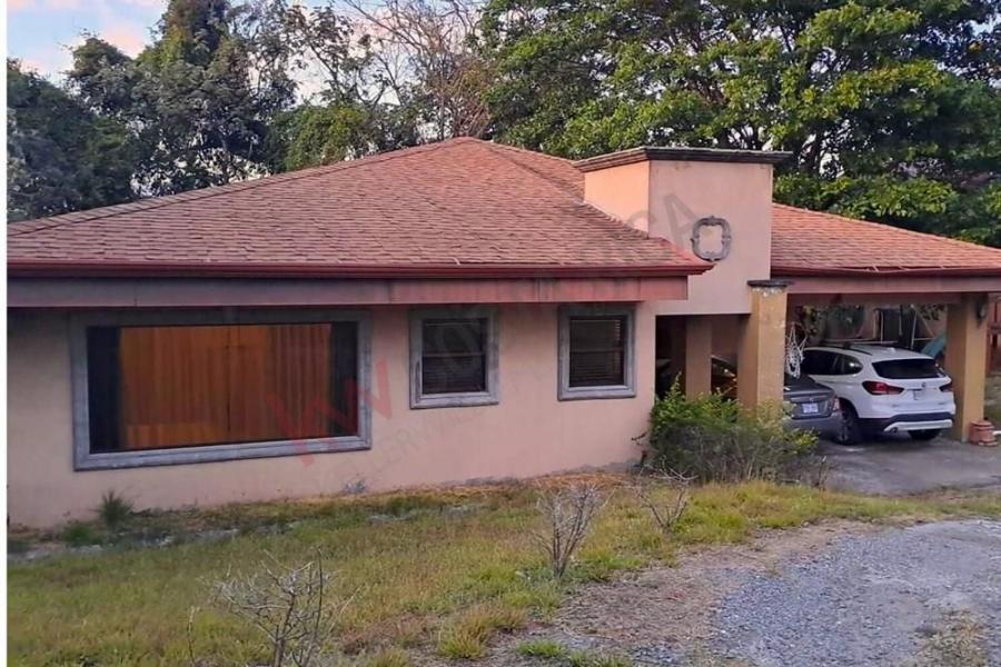 Foto Casa en Venta en Santa Ana, San José - U$D 380.000 - CAV102701 - BienesOnLine