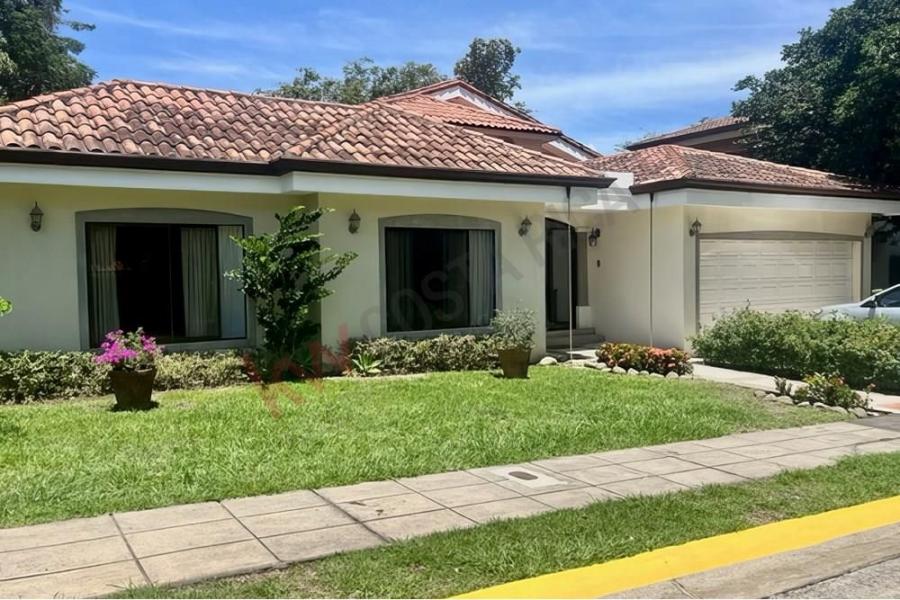 Foto Casa en Venta en Santa Ana, San Jos - U$D 530.000 - CAV102423 - BienesOnLine