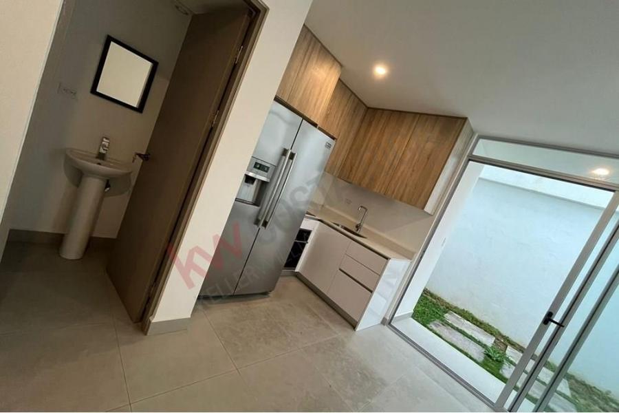 Foto Casa en Venta en Santa Ana, San José - U$D 150.000 - CAV101362 - BienesOnLine