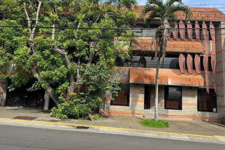 Foto Edificio en Venta en Merced, San José - U$D 685.000 - EDV107887 - BienesOnLine