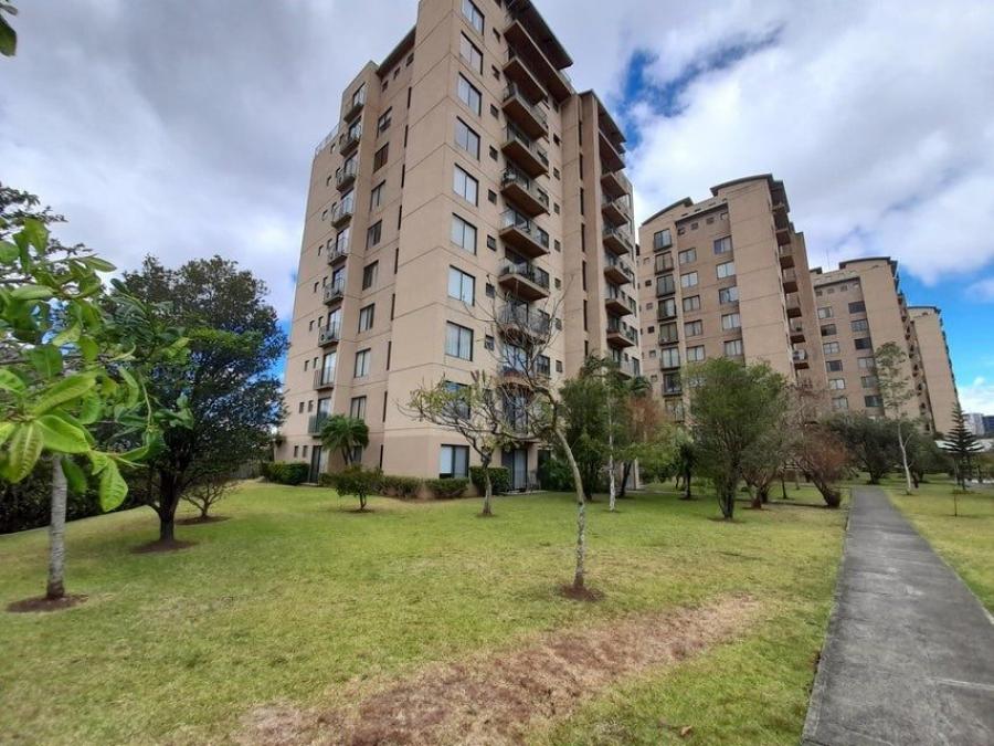 Venta de Apartamento en Condominio en San José.