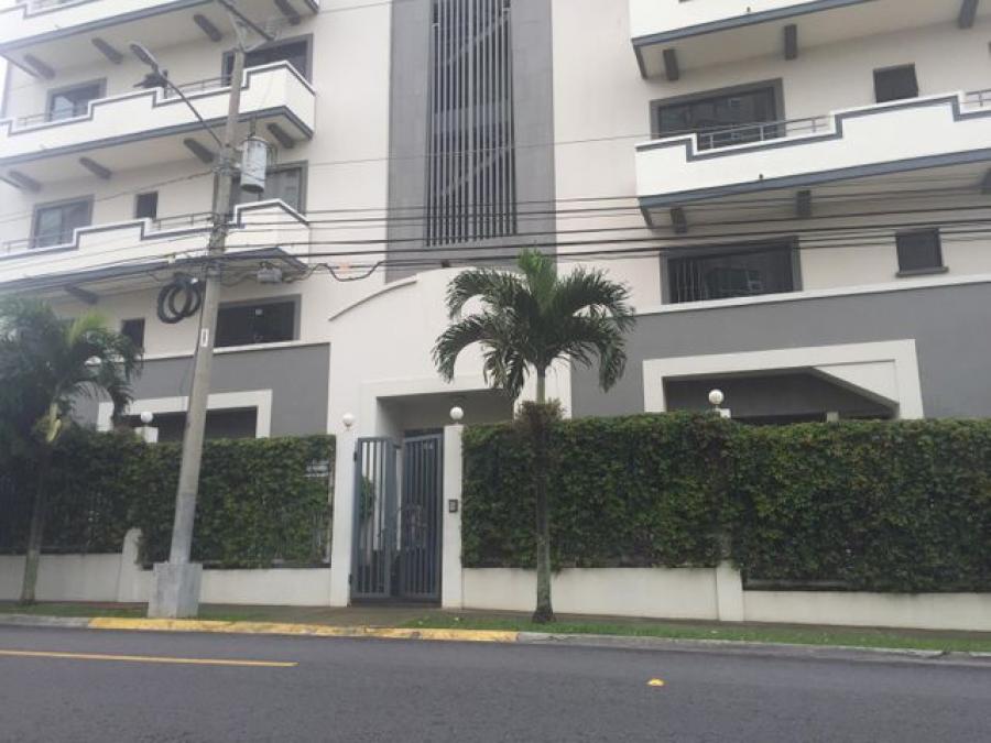 Venta de Apartamento en Escazú. 