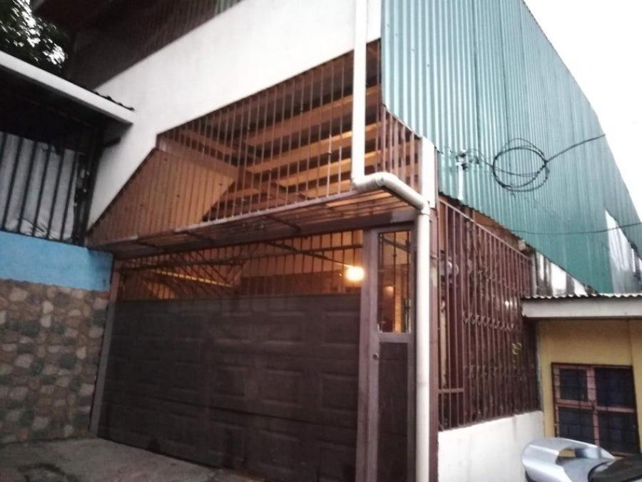 Venta de Casa + APTO en Alajuelita, San José. RAH 24-1723