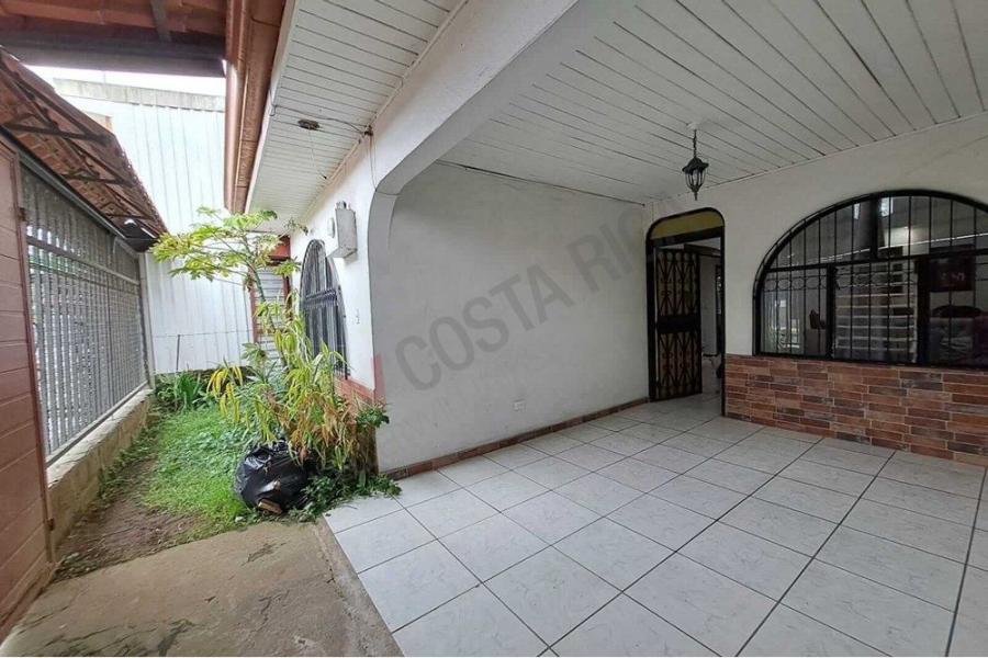 Venta de casa con apartamento en San Isidro de Coronado #6385