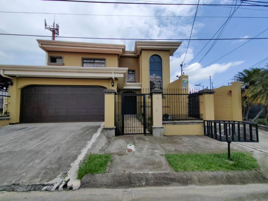 Foto Casa en Venta en Santo Domingo, Santo Domingo, Heredia - U$D 530.000 - CAV105100 - BienesOnLine