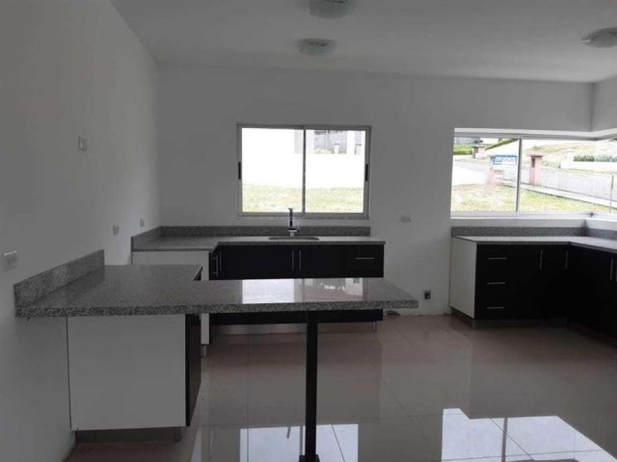 Venta de Casa en Alajuela.