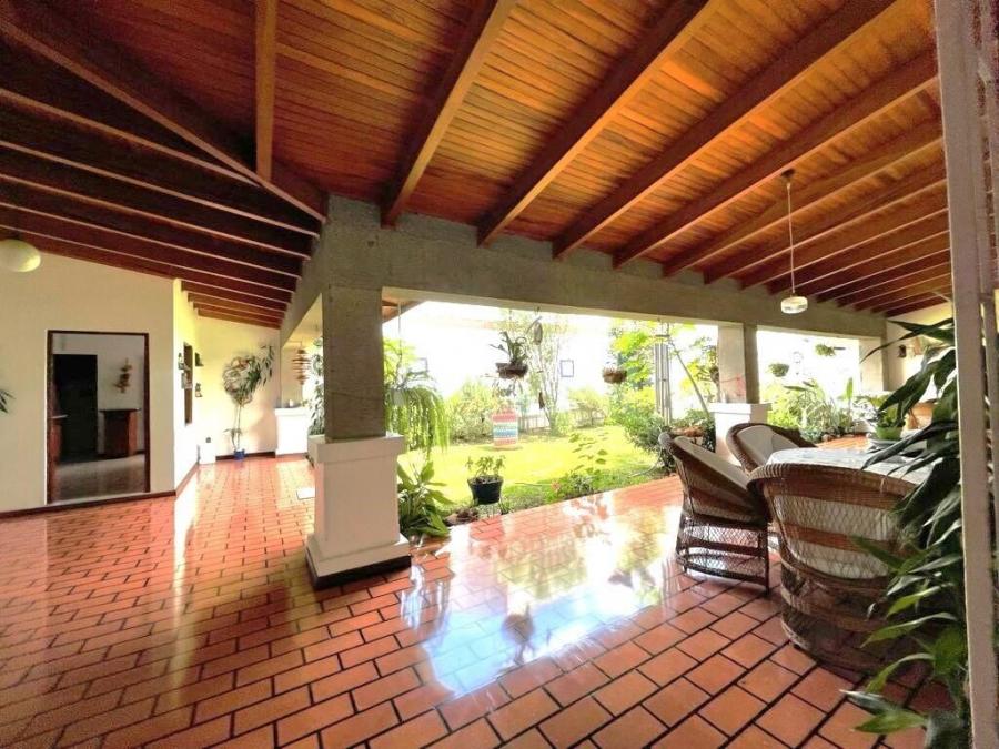 Venta de casa en Alajuela centro, Hermosa!