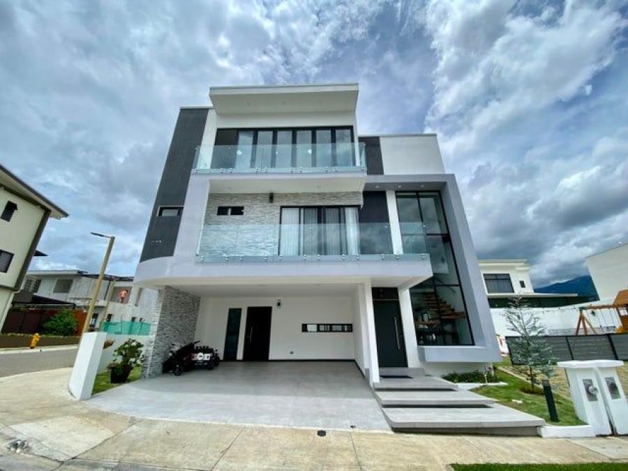 Venta de Casa en Alajuelita, San José. RAH 25-49 PRECIO REBAJADO