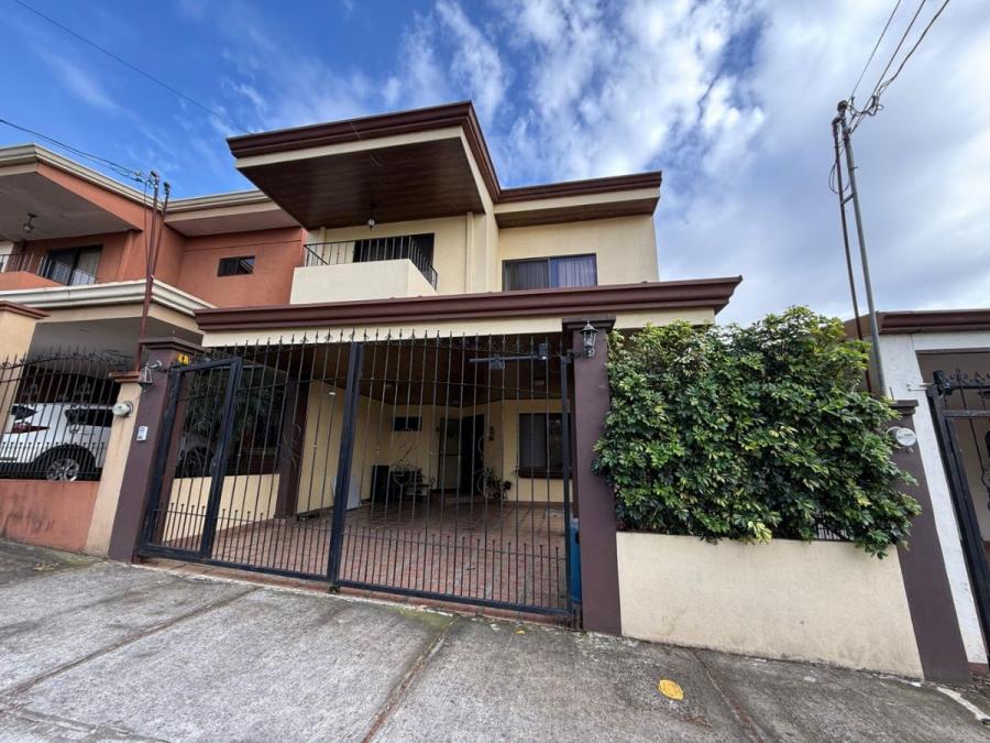 Venta de Casa en Barva, Heredia. RAH 25-1222