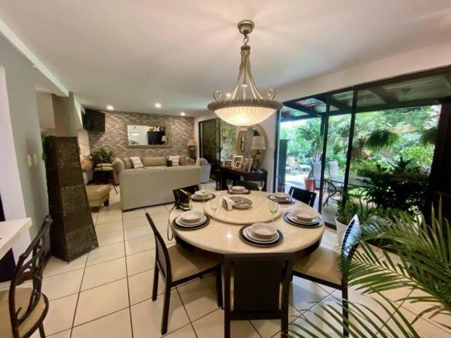 Foto Casa en Venta en Escazú, San José - U$D 298.000 - CAV88579 - BienesOnLine