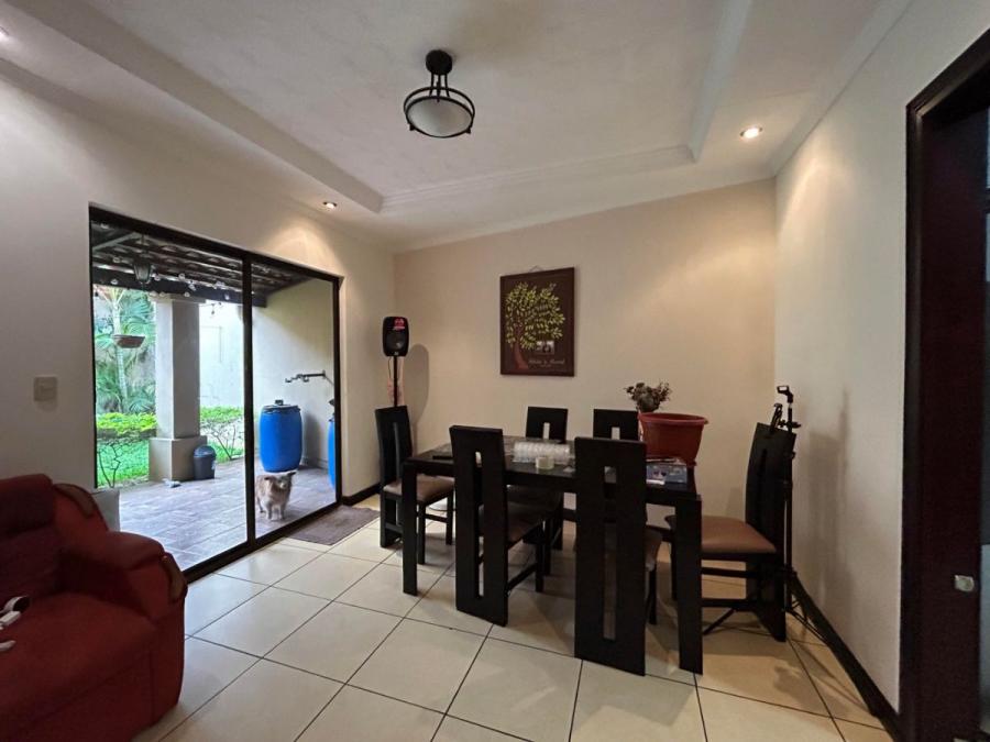 Venta de casa en Condominio en San Francisco Heredia MGA