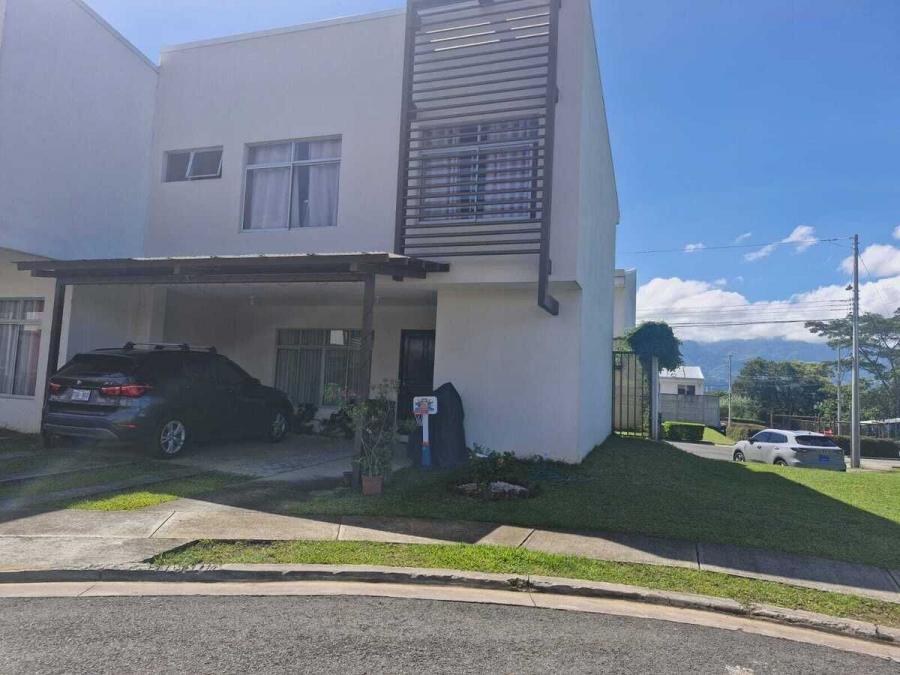 Venta de casa en condominio en San Pablo de Heredia #4215