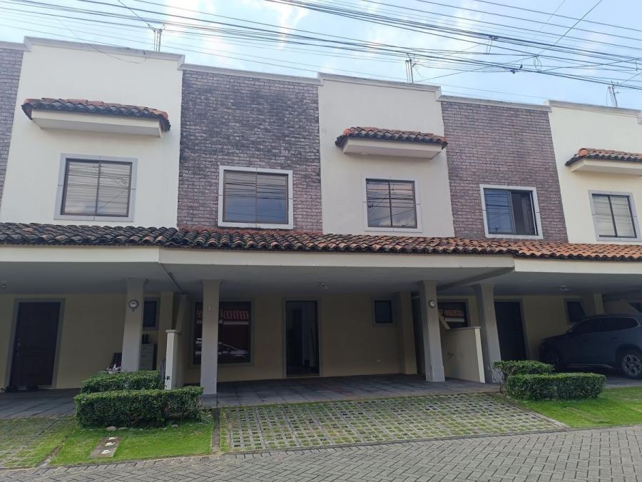 Venta de casa en condominio en San Pablo de Heredia US$ 185,000 #4474