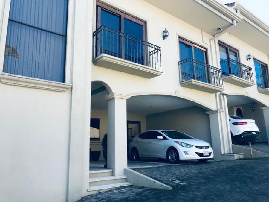 Foto Casa en Venta en San Rafael, Escazú, San José - U$D 315.000 - CAV54272 - BienesOnLine