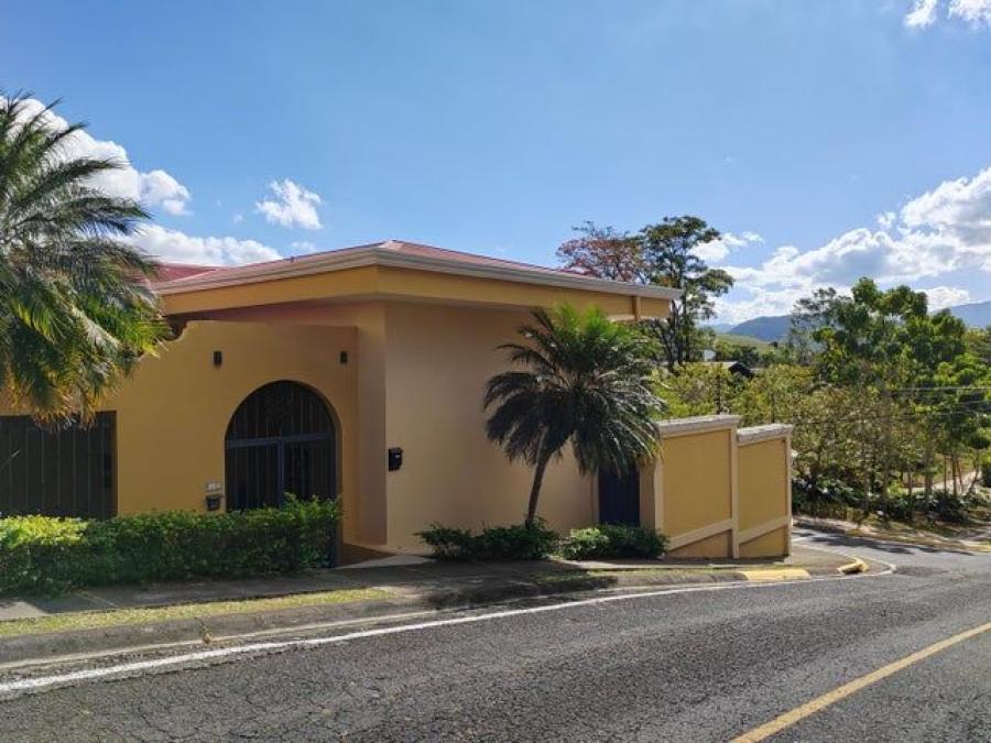 Foto Casa en Venta en Curridabat, San José - U$D 395.000 - CAV104582 - BienesOnLine