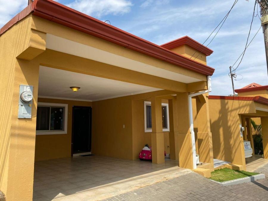 VENTA DE CASA EN DESAMPARADOS DE ALAJUELA CL22-2040