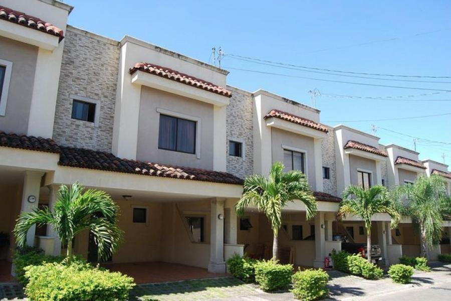 Foto Casa en Venta en Santa Ana Centro, Santa Ana, San José - ¢ 118.000.000 - CAV43151 - BienesOnLine