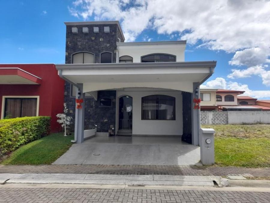 Venta de Casa en el Coyol, Alajuela.