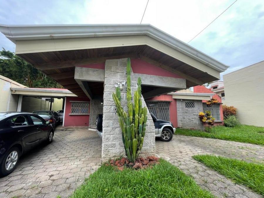 Venta de Casa en Escazú, San José. RAH 25-466