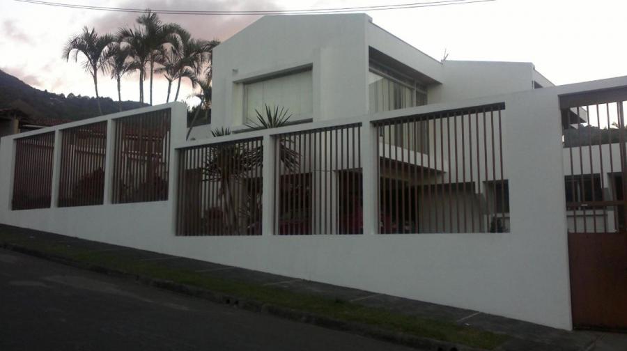 Foto Casa en Venta en San Rafael, Escazú, San José - U$D 420.000 - CAV33078 - BienesOnLine