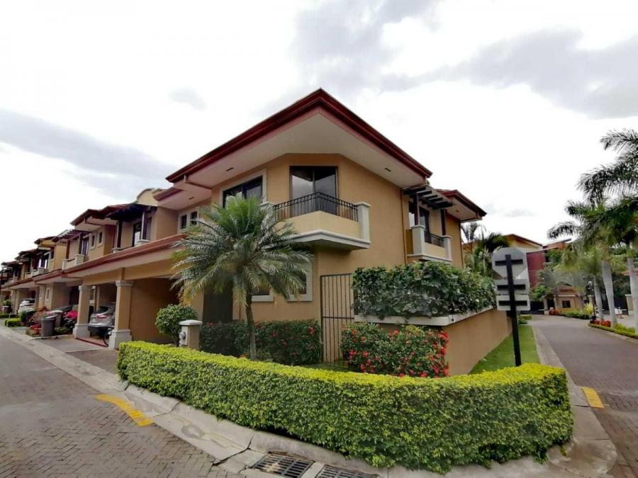 Foto Casa en Venta en Escazú, San José - U$D 355.000 - CAV34914 - BienesOnLine