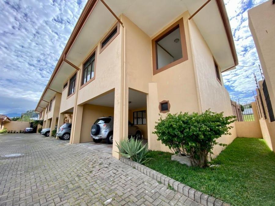 Foto Casa en Venta en Escaz, San Jos - U$D 168.000 - CAV105014 - BienesOnLine