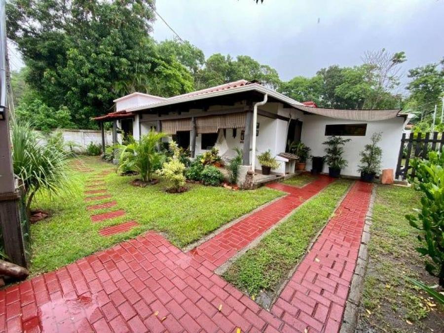 Foto Casa en Venta en Esparza, Puntarenas - U$D 260.000 - CAV106249 - BienesOnLine