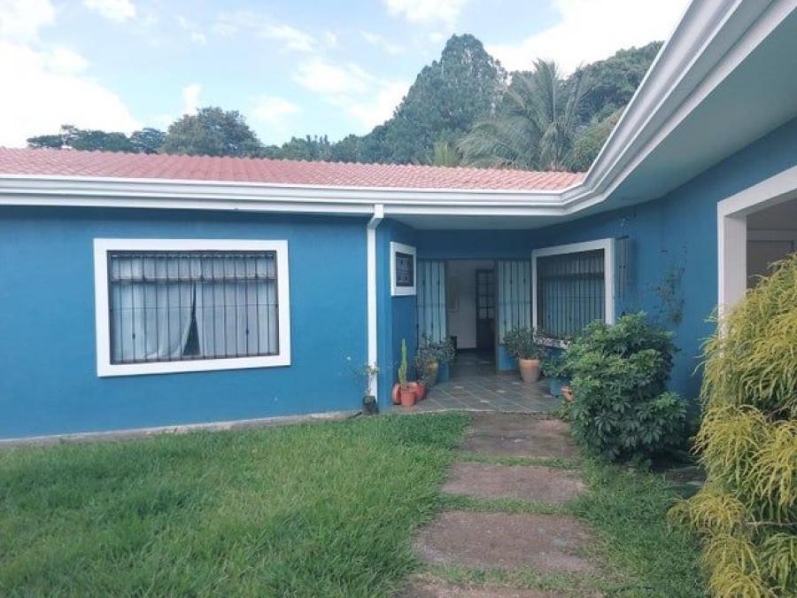 Venta de Casa en Guachipelin, Escazú.