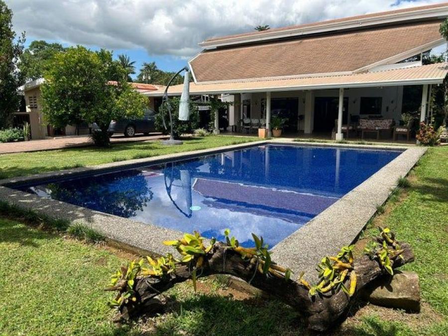 Foto Casa en Venta en Garita, Alajuela - U$D 380.000 - CAV103692 - BienesOnLine