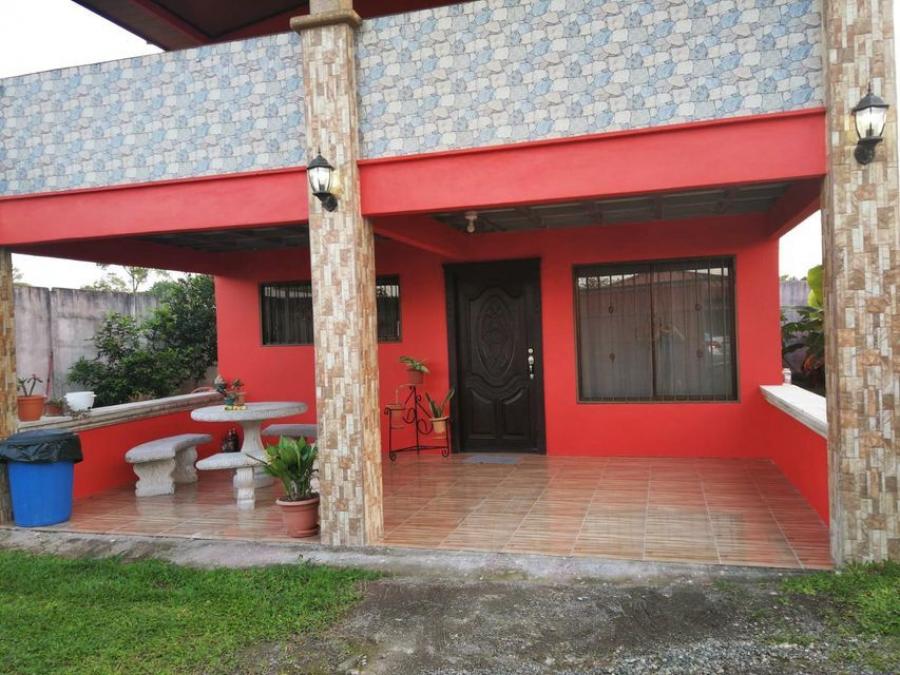 Venta de casa en Limon, Pococi