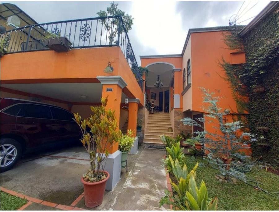 Venta de casa en Los Colegios Norte, Moravia US$330,000 #JM56