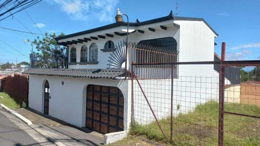 Venta de Casa en Montes de Oca, San José.